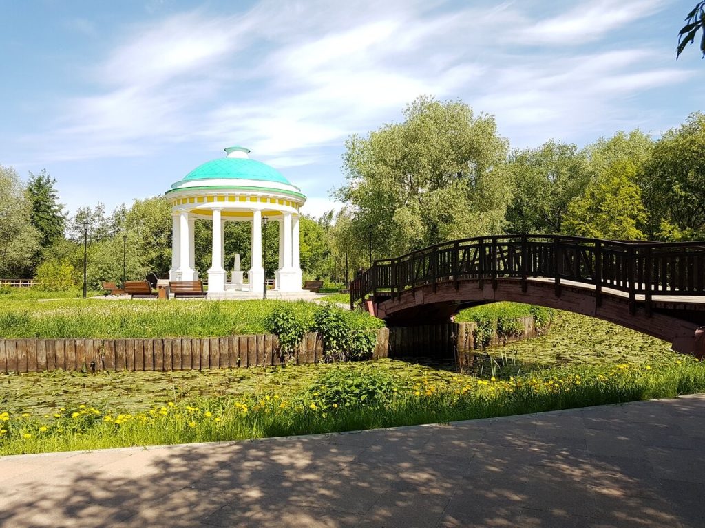 Парк Певческое Поле в Москве